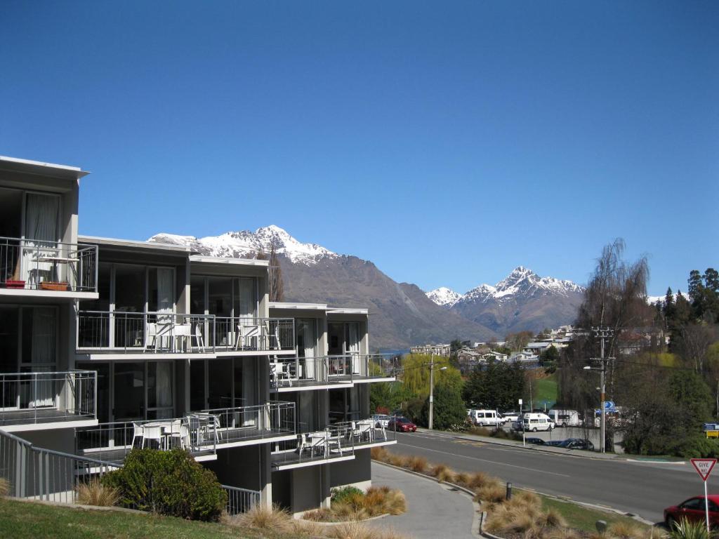 The Whistler Holiday Apartments - main image