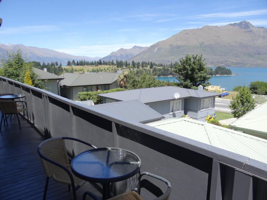 Chalet Queenstown - image 7