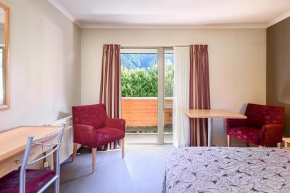 Queenstown Motel Apartments - image 10