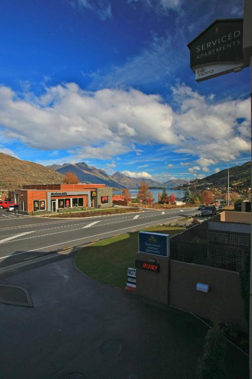 Queenstown Gateway Apartments - image 7