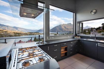 Highview Terrace by Amazing Accom - image 14