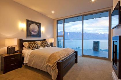 Lake Views at Aspen House by Amazing Accom - image 18