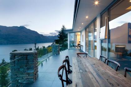 Lake Views at Aspen House by Amazing Accom - image 19