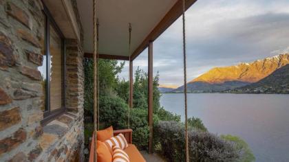 Kohanga Luxury Lakeside Villa by Amazing Accom - image 15