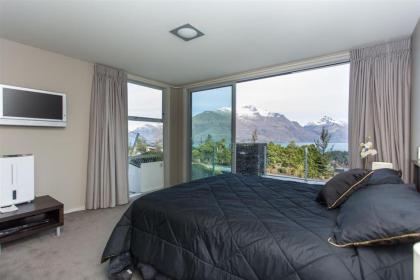 Downtown Queenstown Apartment - image 15