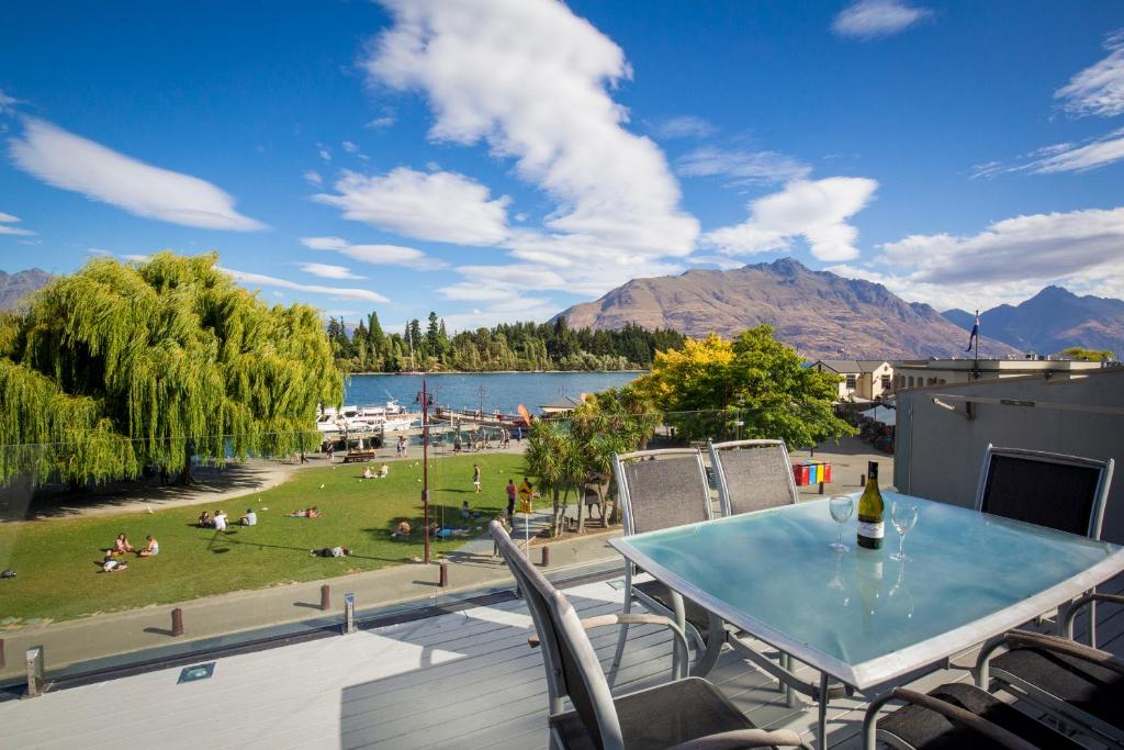 Heart of Queenstown - image 2