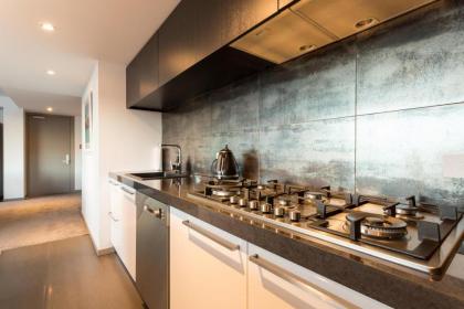 Penthouse on Hallenstein by Amazing Accom - image 12