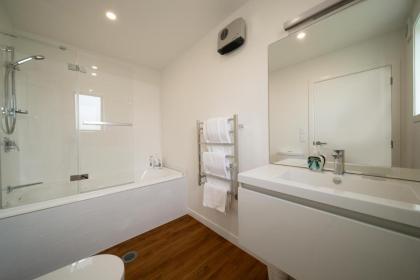 MyHolidays Shotover Delux Ensuite rooms - image 3