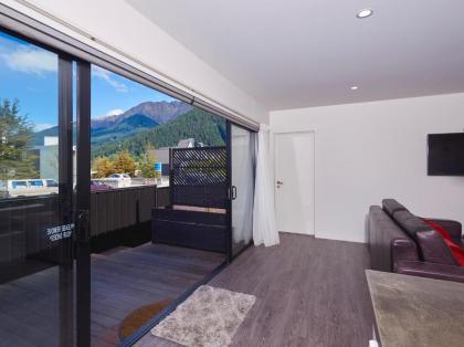 Central Spa Escape - Queenstown Apartment F2 - image 14