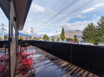 Central Spa Escape - Queenstown Apartment F2 - image 15