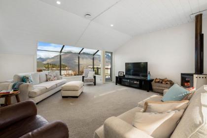 Central Queenstown Hideaway - image 17