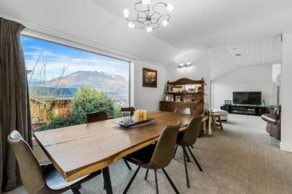 Central Queenstown Hideaway - image 6