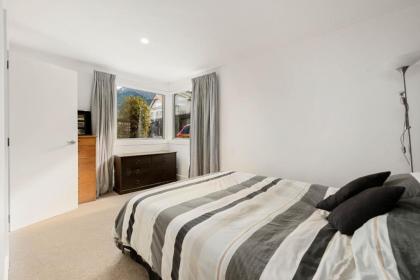 Central Queenstown Hideaway - image 8