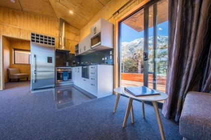 Apartments at Queenstown TOP 10 Holiday Park - image 10