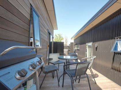 Southern Lakes Spa - Queenstown Apartment R2 - image 11