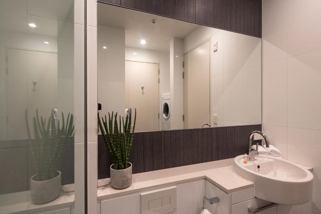 Kent Street Apartments - Element Escapes - image 6