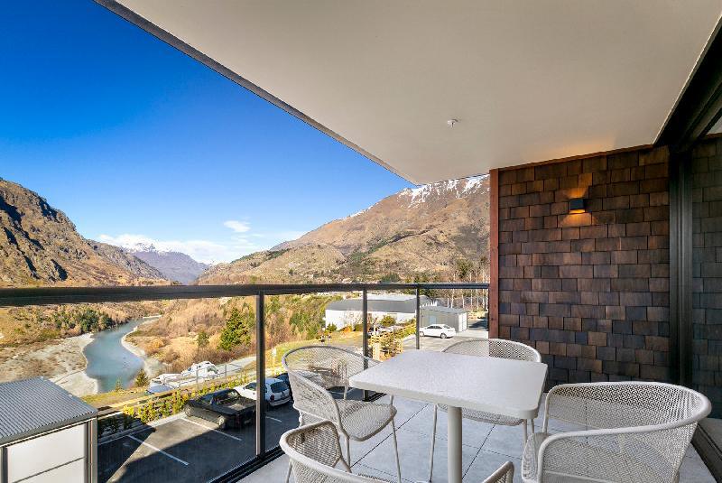 Rihiri Apartment @ the base of Coronet Peak - image 4