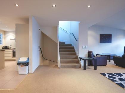 Ridge View Apartment - Queenstown Apartment - image 8