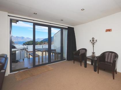 Copper Ridge Views - Queenstown Apartment - image 12