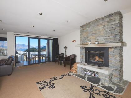 Copper Ridge Views - Queenstown Apartment - image 15