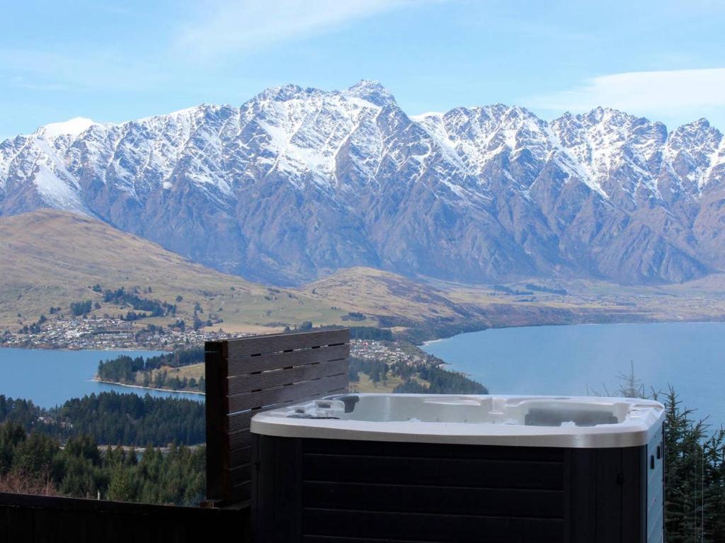 Vanda Heights - Queenstown Luxury Accommodation - main image