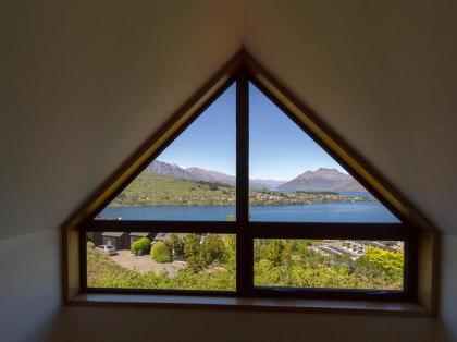 Fantail on Goldleaf - Queenstown Holiday Home - image 16