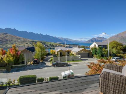 Wakatipu Views - Queenstown Holiday Home - image 18