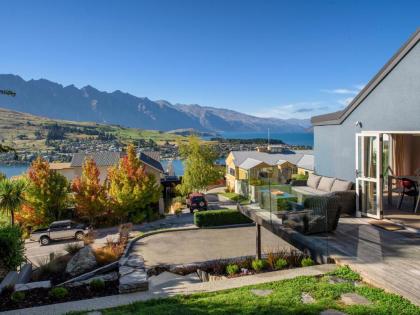 Wakatipu Views - Queenstown Holiday Home - image 4