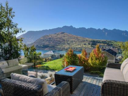 Wakatipu Views - Queenstown Holiday Home - image 7