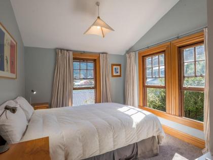 McAlister House - Queenstown Holiday Home - image 14