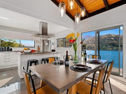 Queenstown Lakefront Dream 2 - image 16