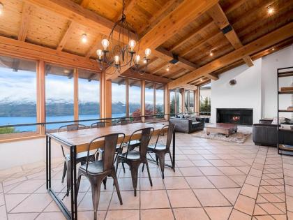 Vista Retreat - Queenstown Holiday Home - image 6