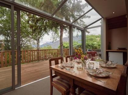 Rest and Relax - Queenstown Holiday Home - image 2