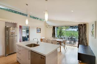 Highview Retreat - Huge holiday home in Queenstown - image 7