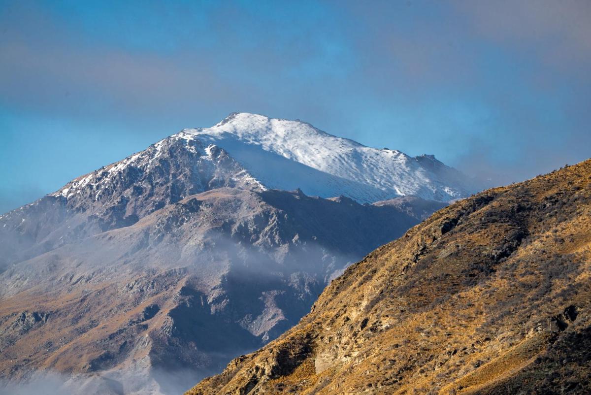 Aroha Apartment at the base of Coronet Peak - image 6