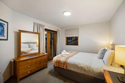 Sun-filled on Wakatipu - New Queenstown Listing - image 13