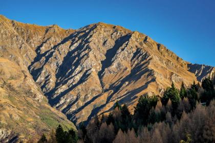 Penthouse Apt 24 at the base of Coronet Peak - image 15