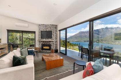 Okataina - Means Place of Laughter Luxury Retreat Queenstown