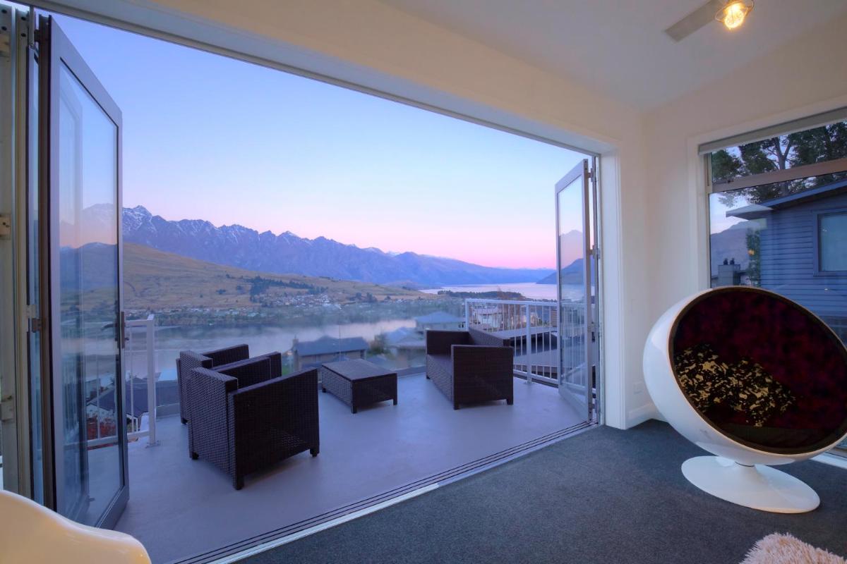 Hensman Haven - Queenstown Holiday Home - image 2