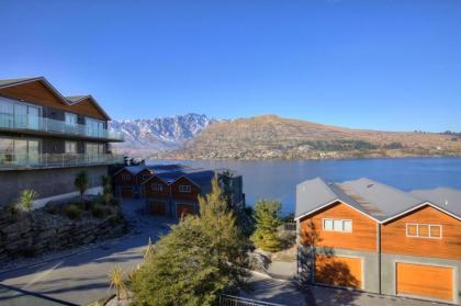 Alpine Vista - Queenstown Holiday Home - image 14