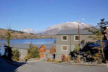 Alpine Vista - Queenstown Holiday Home - image 15