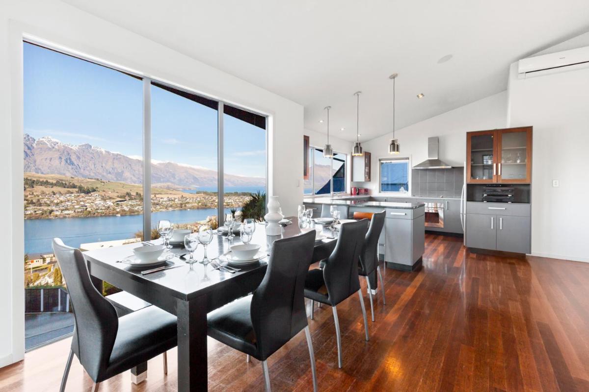 Paradise Peaks - Queenstown Holiday Home - image 5