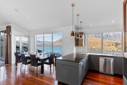 Paradise Peaks - Queenstown Holiday Home - image 9