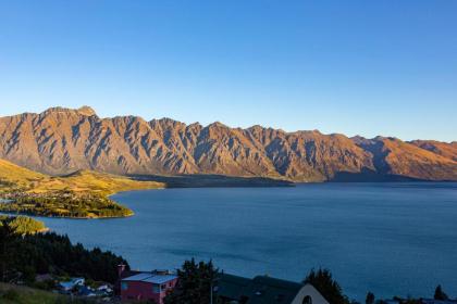 Elite Holiday Homes Queenstown - Belle Vue - image 9