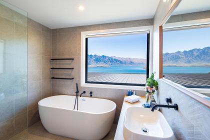 Elite Holiday Homes Queenstown - Blue Water Heights - image 13