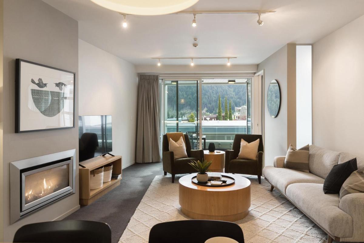 Summit View - Queenstown Central Apartment - image 3