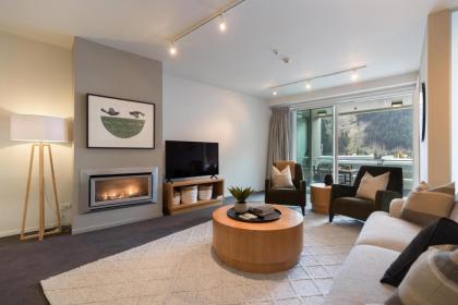 Summit View - Queenstown Central Apartment - image 4