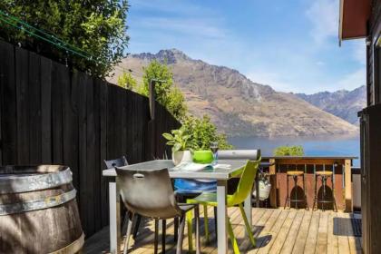 The Alpine - Queenstown Holiday Home - image 18