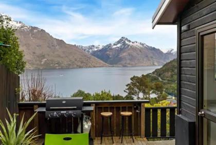 The Alpine - Queenstown Holiday Home - image 19