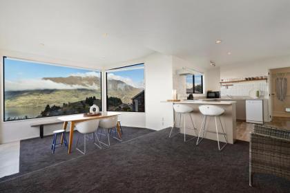 Remarkable Alpine Holiday Home - image 8